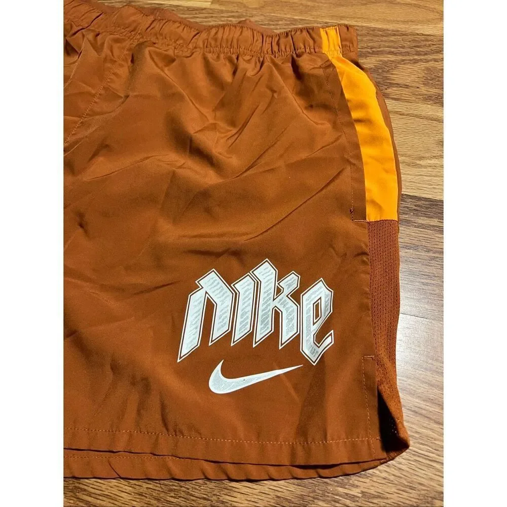 Nike Men's Dri-FIT Run Division Challenger 5